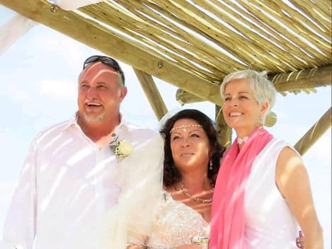 e6fdbf_bb00b1406fe5457b87bb49041ad5f25f~mv2 (1)