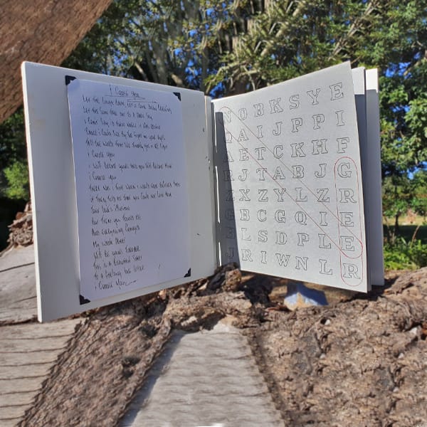 Customized Guest Books - Image 2